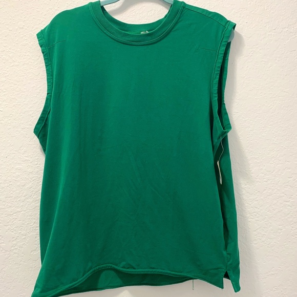 Free People forest green tee size S, but oversized fit comfy casual - Picture 1 of 5